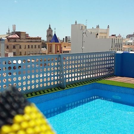 Homely Malaga Carreteria Con Piscina 외부 사진