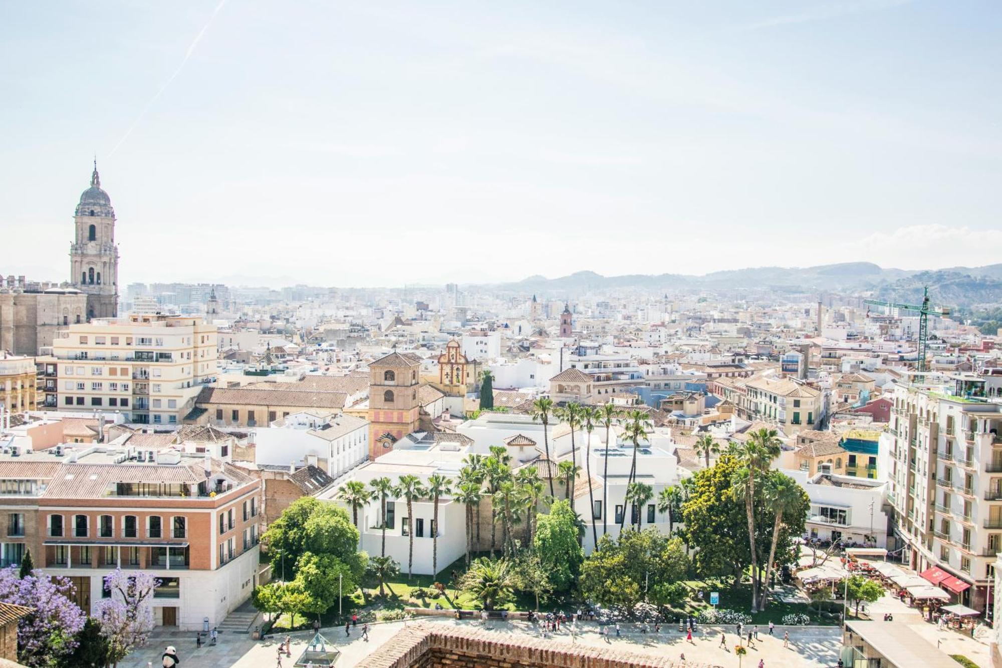 Homely Malaga Carreteria Con Piscina 외부 사진